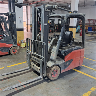LINDE E16-386 Elektrikli Forklift (F1.6822)