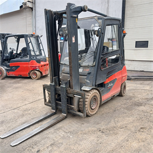 LINDE E30-387 Elektrikli Forklift (F1.6044)