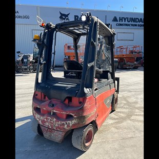 LINDE E30L-387 Elektrikli Forklift (F1.5898)
