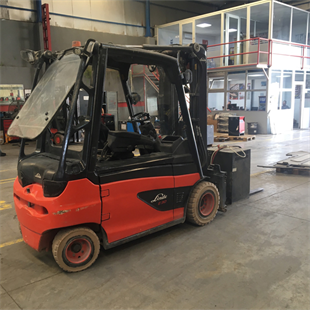 LINDE E30L-387 Elektrikli Forklift (F1.5972)