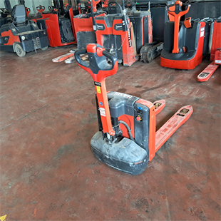 LINDE MT15-1133  Elektrikli Transpalet (F1.8080)