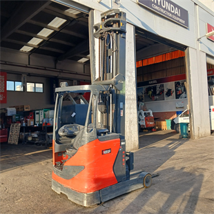 LINDE R16-1120  Reach Truck (F1.6062)