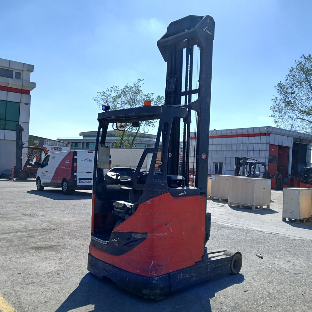 LINDE R16-1120  Reach Truck (F1.4163)