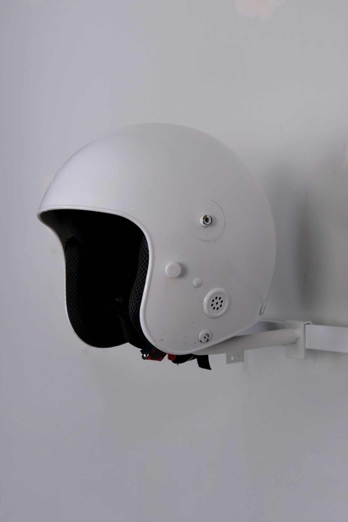 Kask Askısı 10*30 Profile Geçme Beyaz