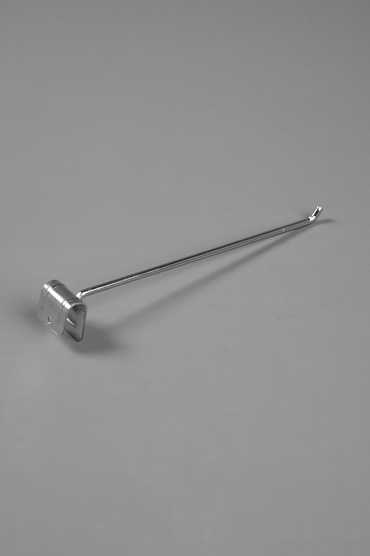 KULAKLI BORUYA KROM KANCA 20 CM