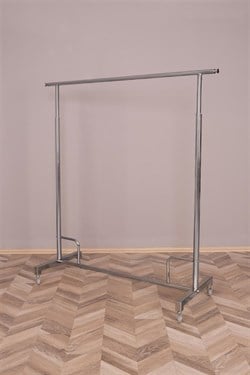 Yuvarlak Borudan Yandan Çıkıntılı Askılık Standı Krom