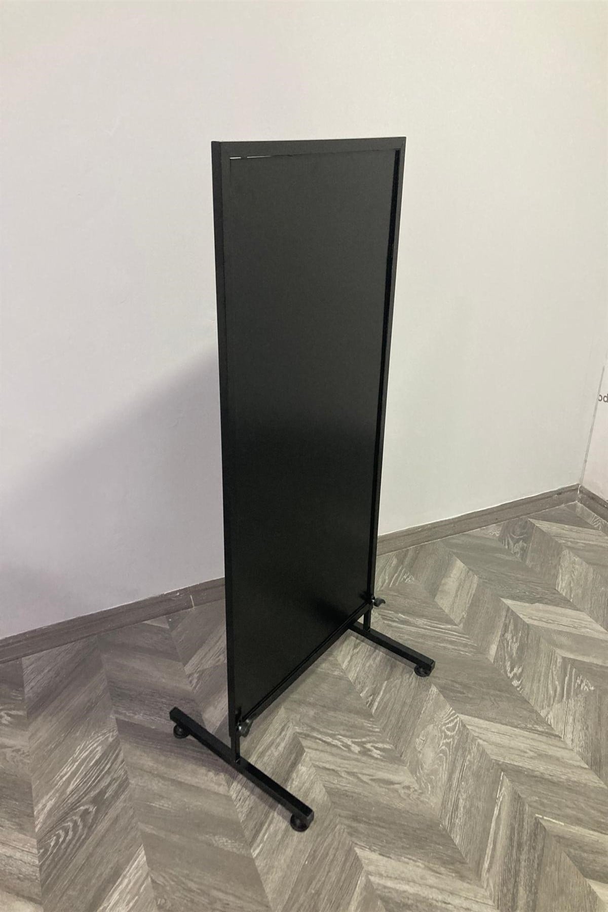 Magnet Sergileme Standı