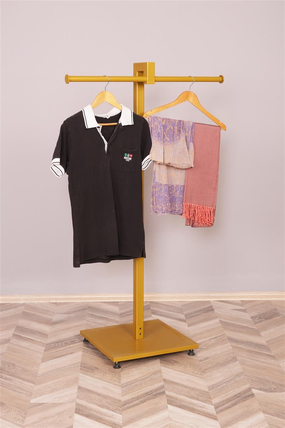 Taban Saclı T Stand Gold Raf