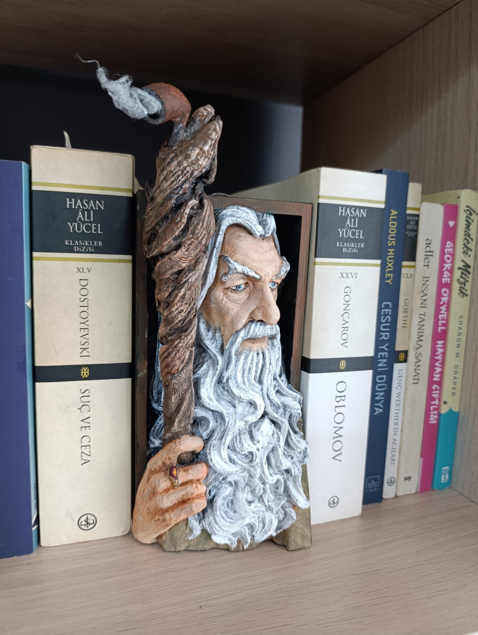 Book Nook Gandalf