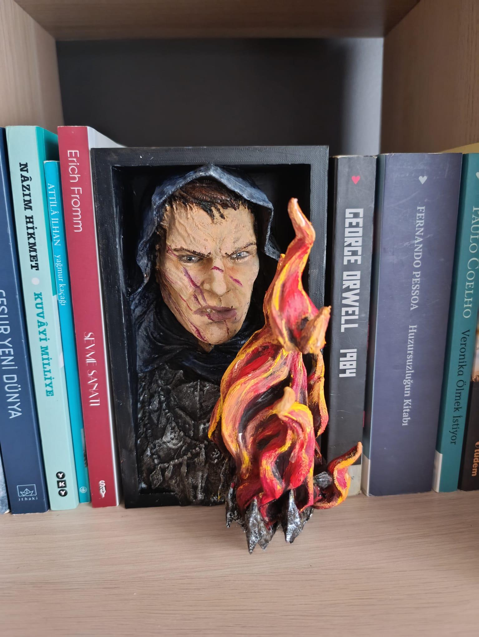 Book Nook LightBringer