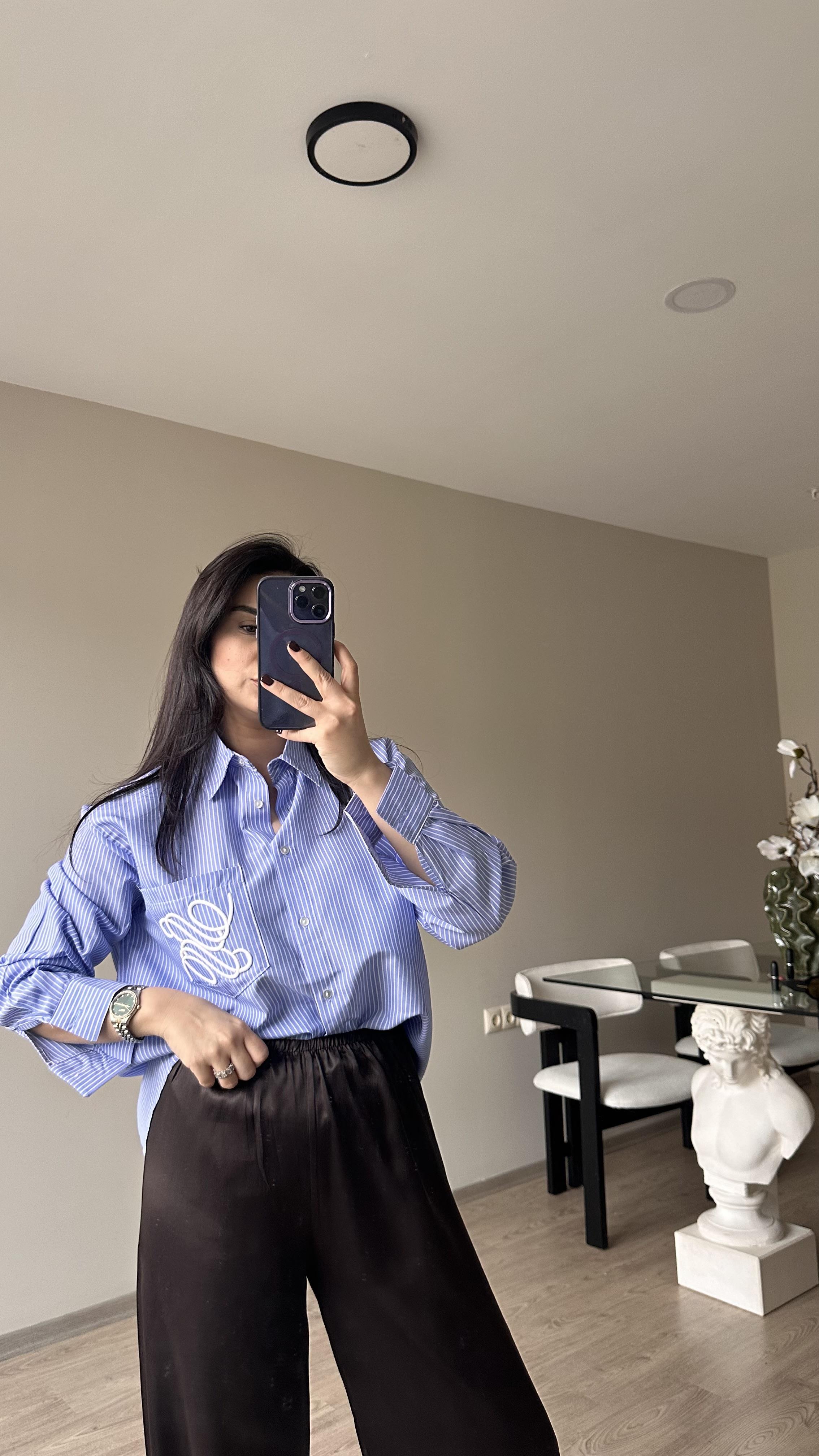 Açık Mavi Çizgili Cep İşlemeli Poplin Gömlek