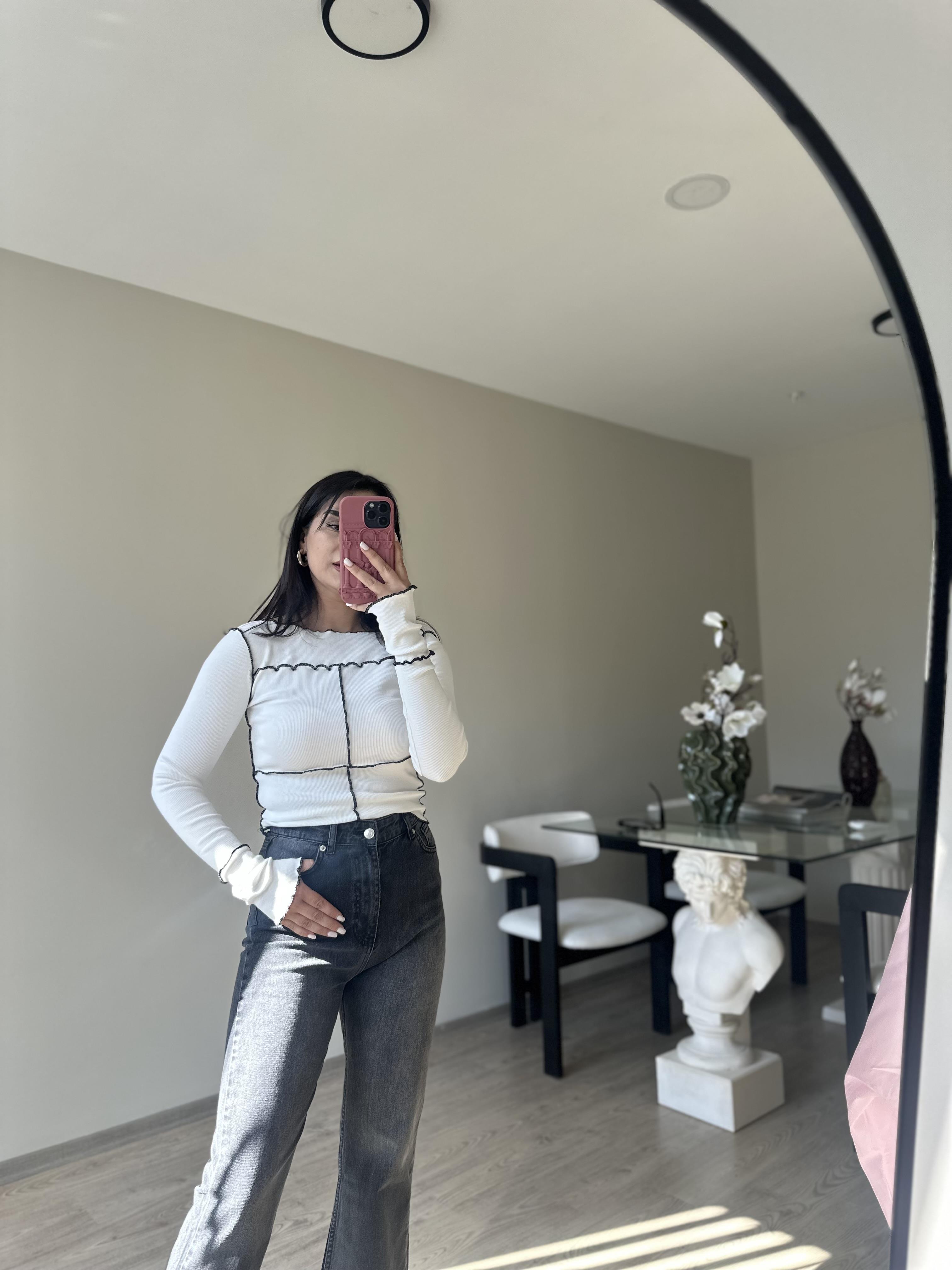 Fitil Detaylı Kayık Yaka Bluz 