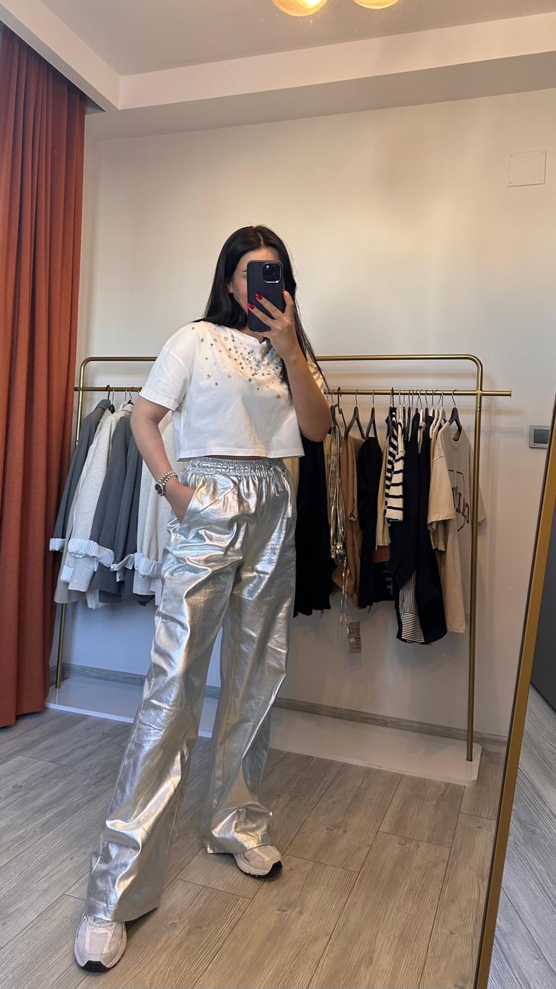 Gümüş Parlak Pantolon 