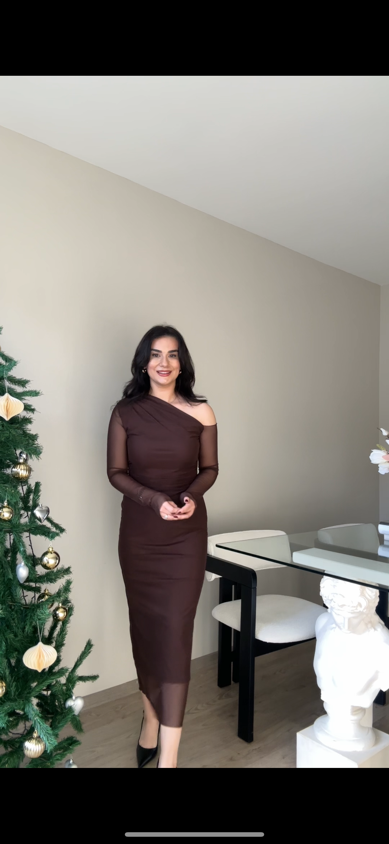 Kahverengi Kol Detaylı Elbise 
