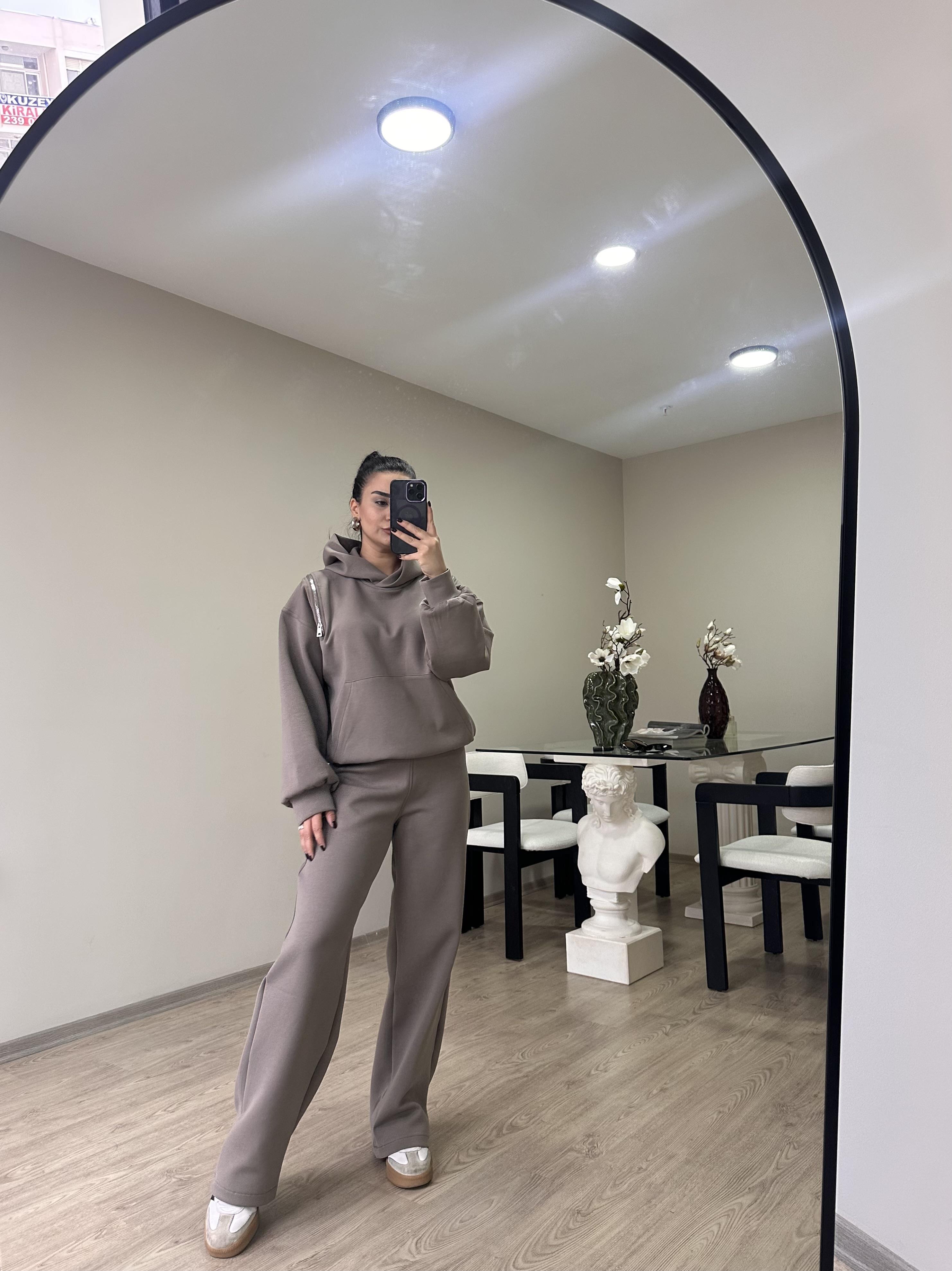 Modal Omuz Fermuar Dekolteli Takım 