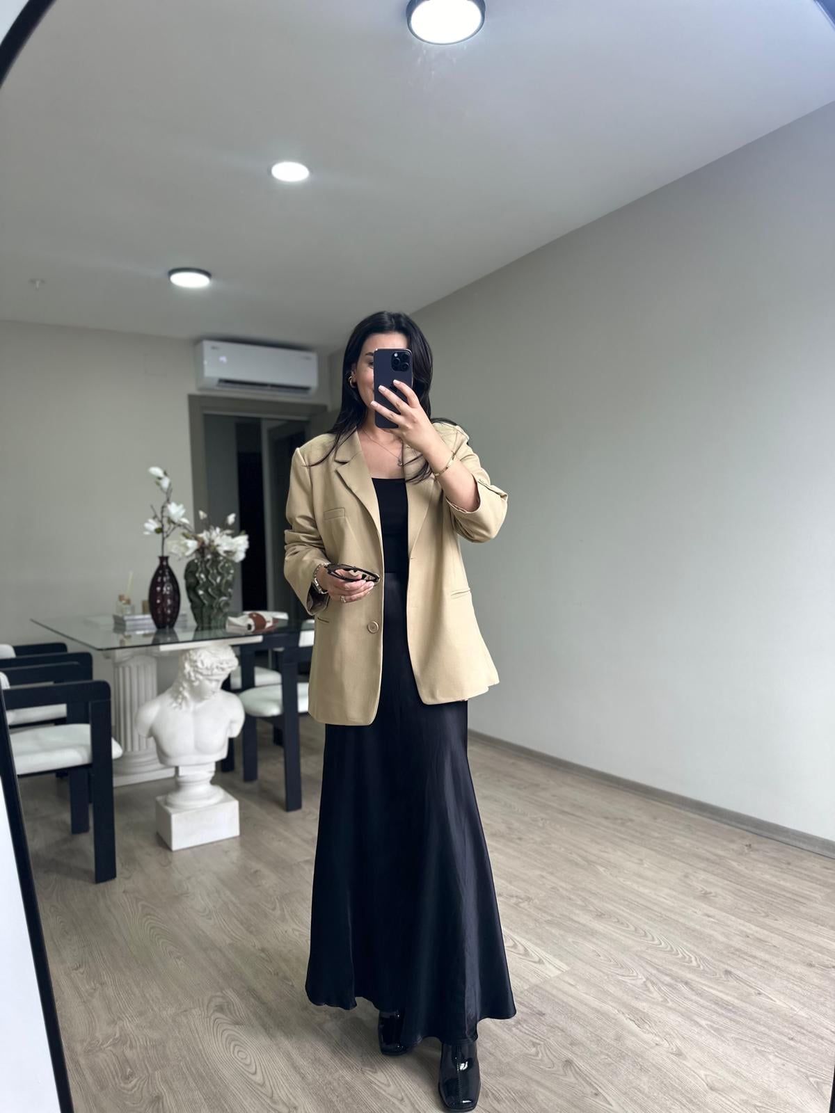 Siyah Uzun Saten Etek (maxi)