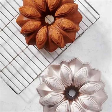Korkmaz A5617-2 Pasty Çiçek Kek Kalıbı