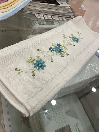 ÖZDİLEK SEDA BEYAZ HAVLU (50x90) NAKIŞLI