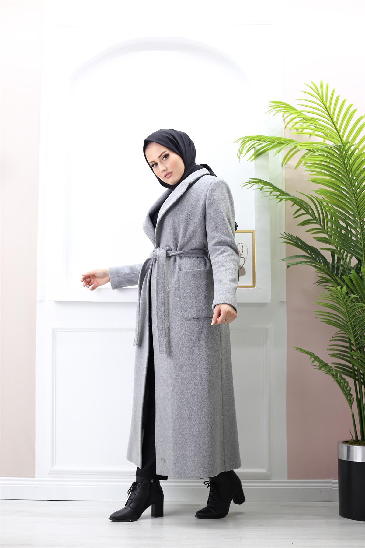 Kaşe kuşaklı kaban