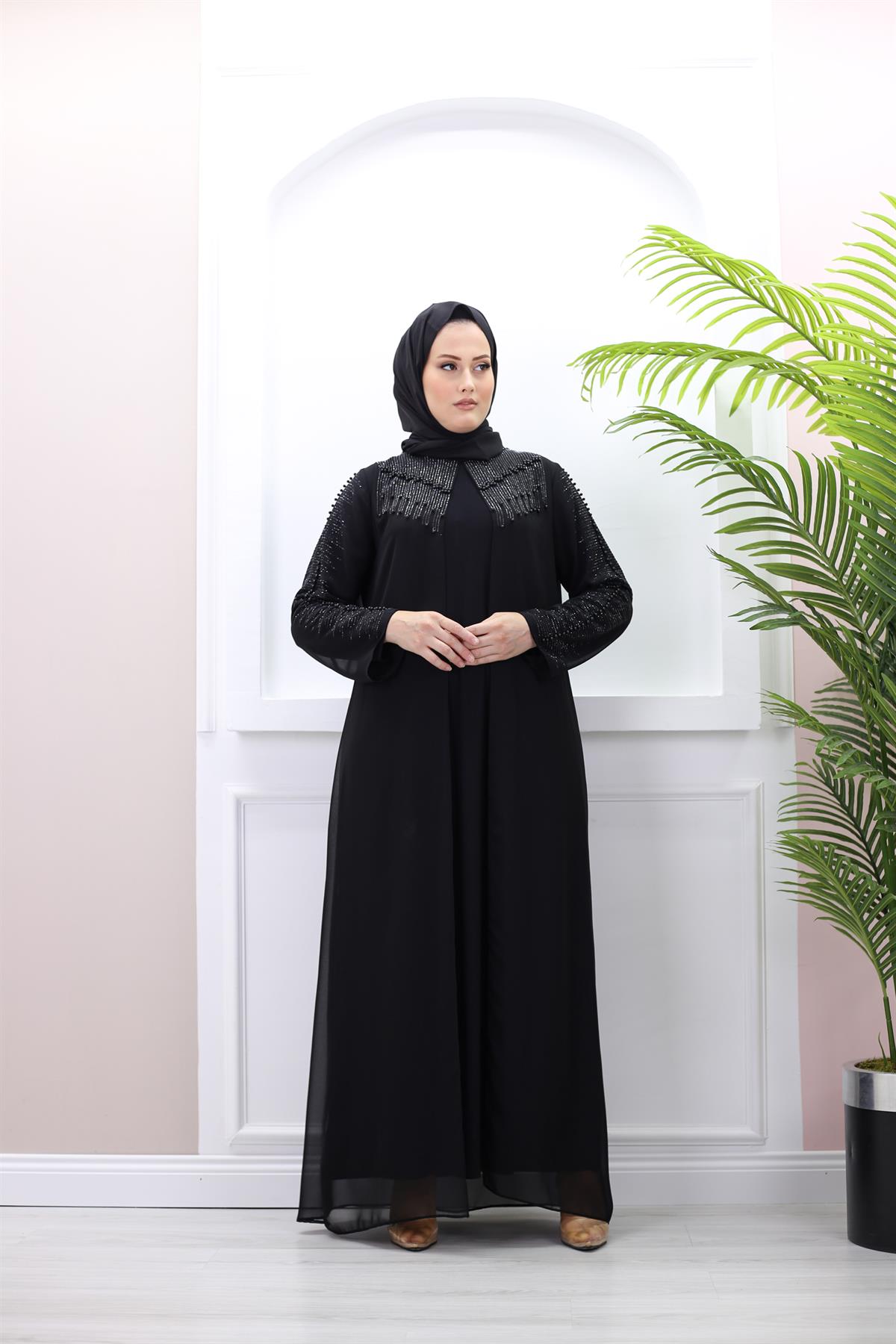 Taş İşlemeli Şifon Elbise