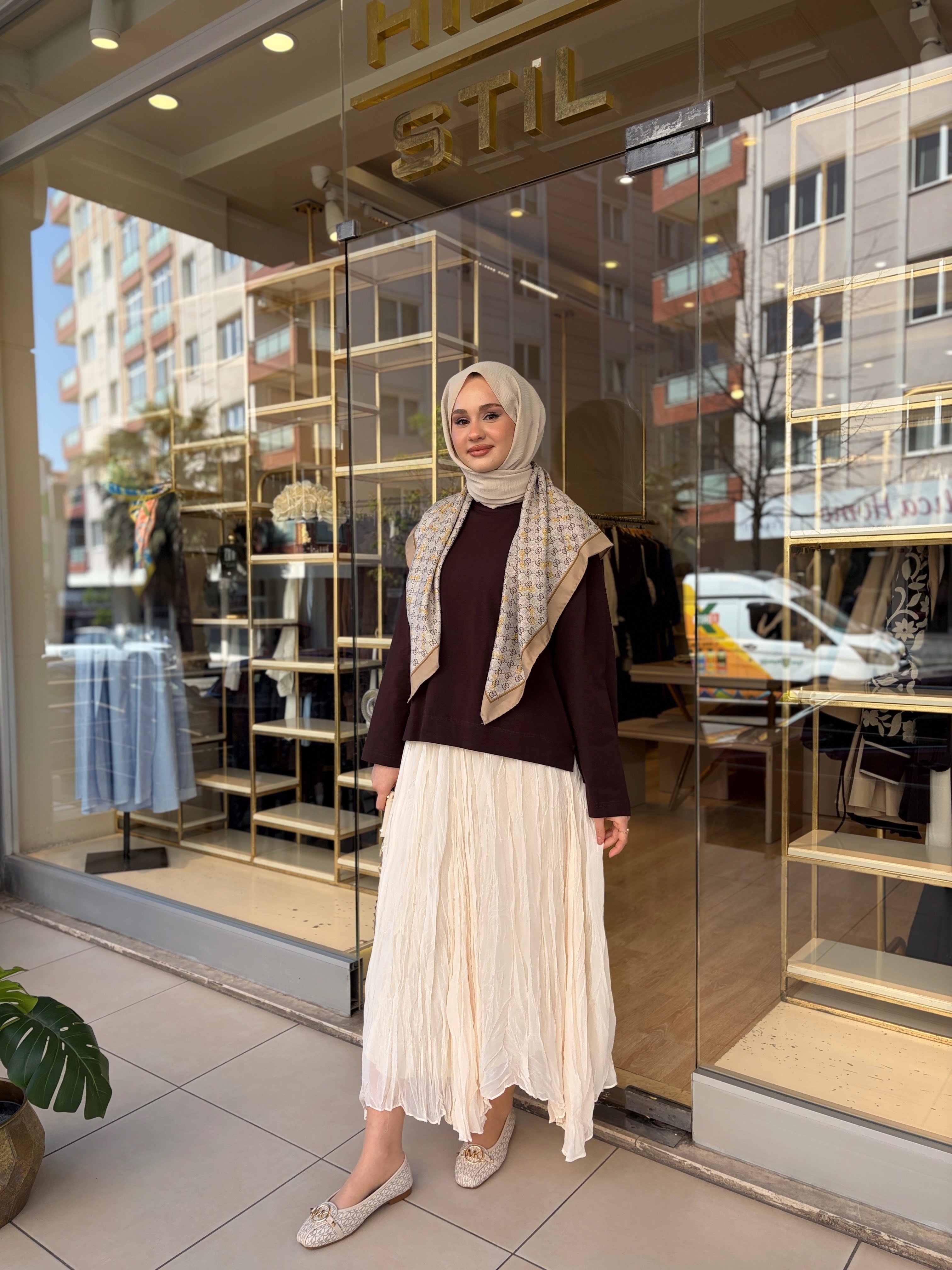 COMFY SWEAT KAHVERENGİ