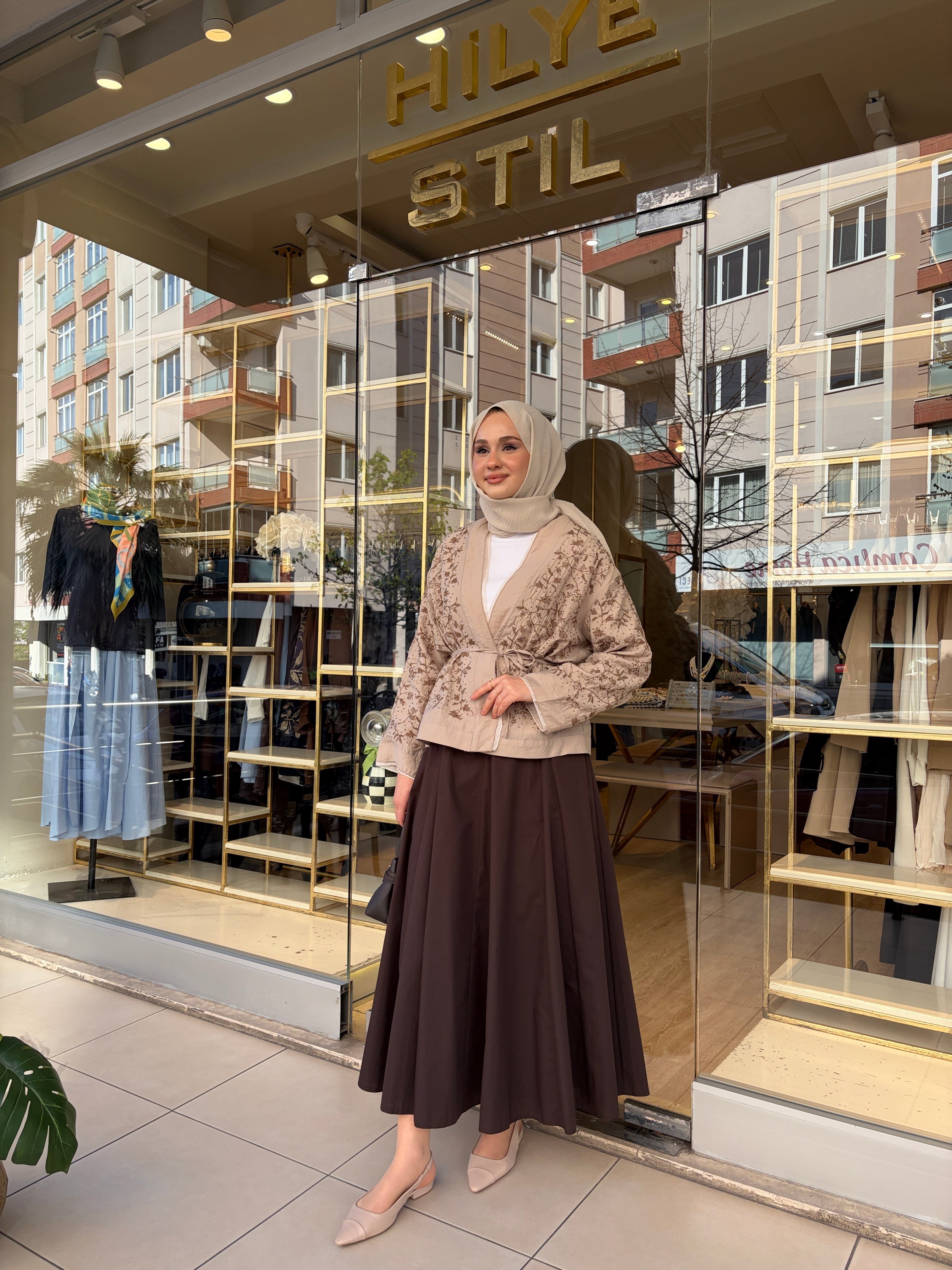KAPLAMALI İŞLEMELİ KİMONO BEJ
