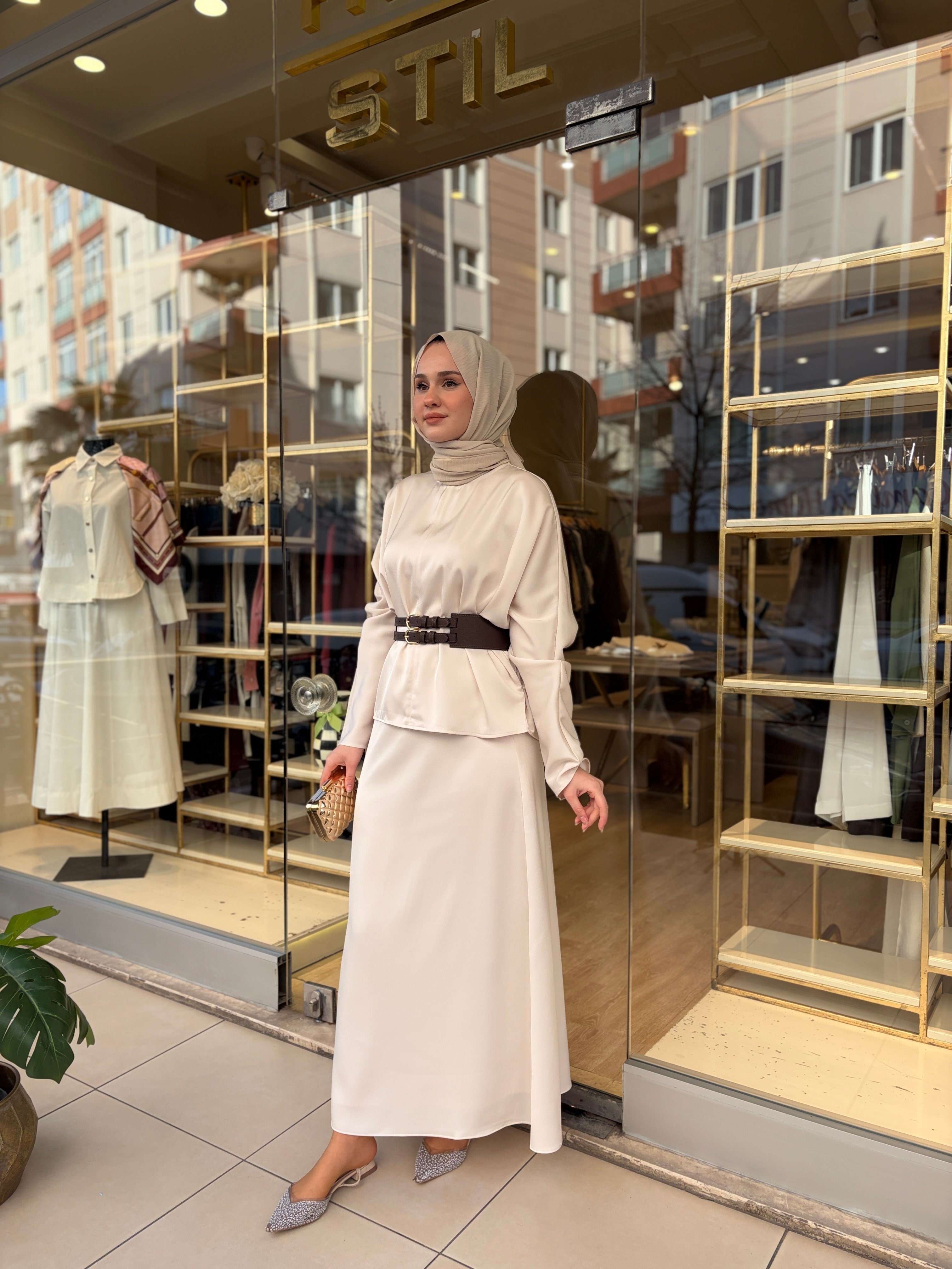 SATEN ETEKLİ TAKIM BEJ 