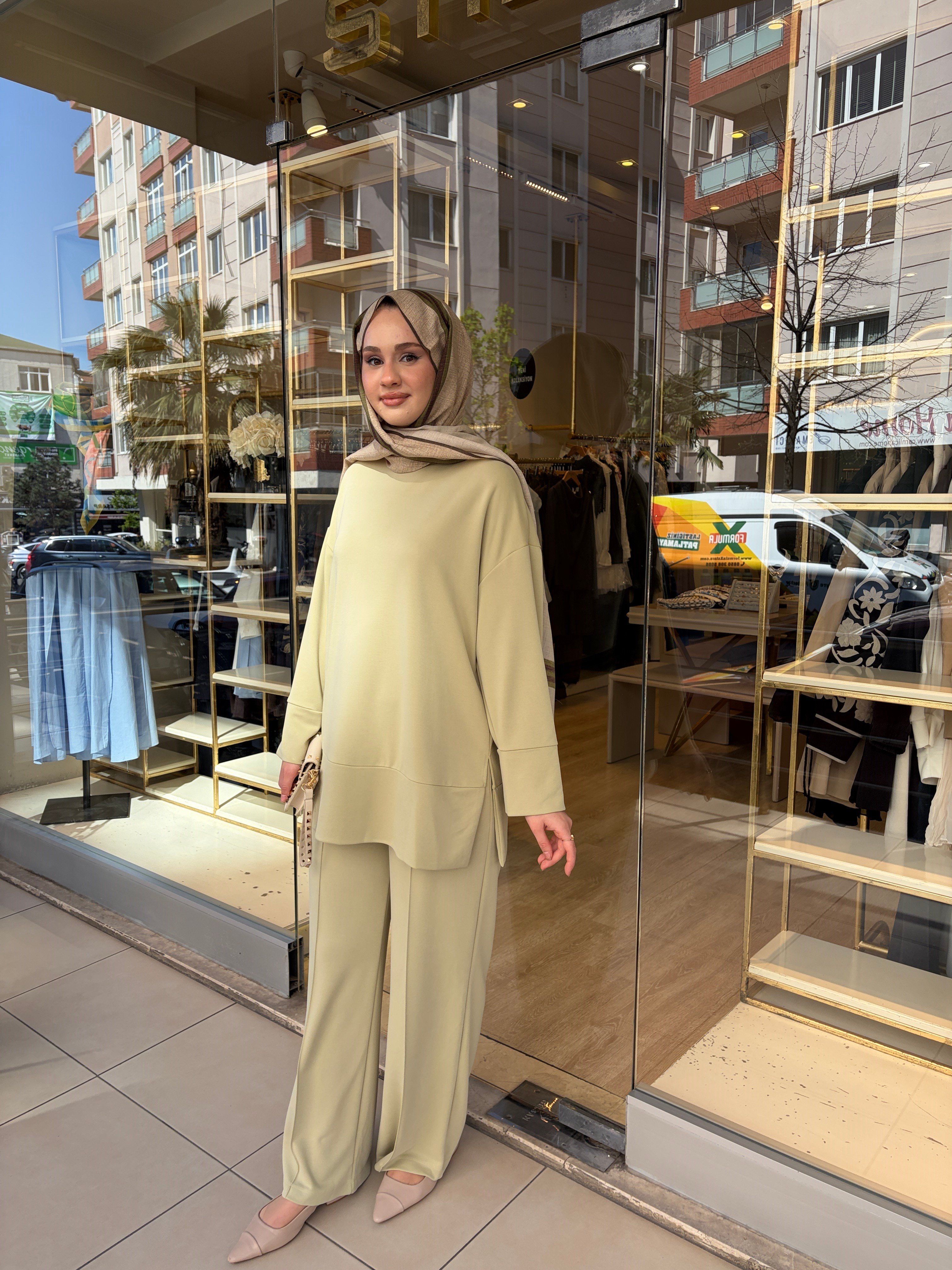 KOLU YIRTMAÇLI SWEAT TAKIM YEŞİL