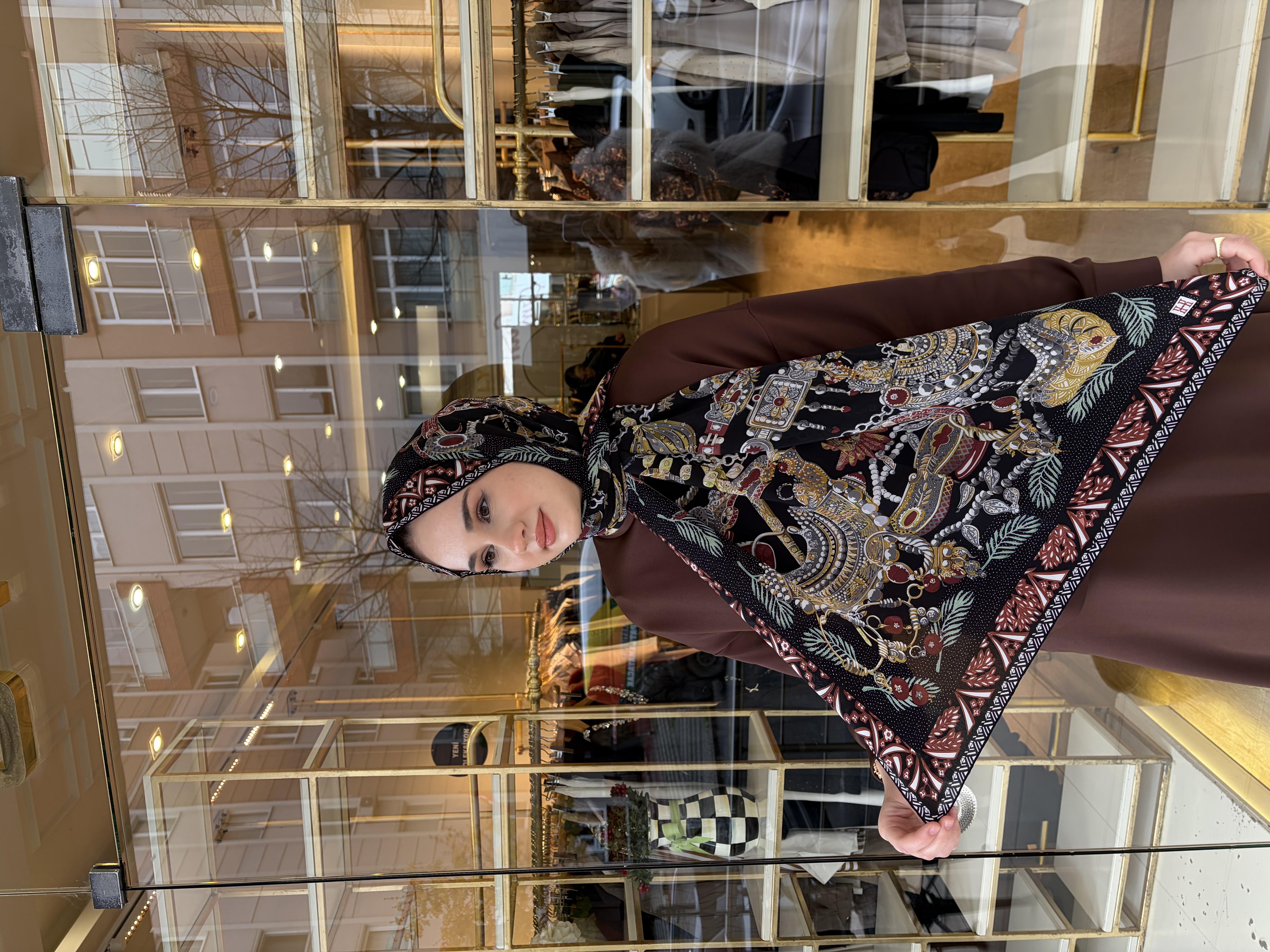 KREP İPEK ŞAL BLACK CROWN 