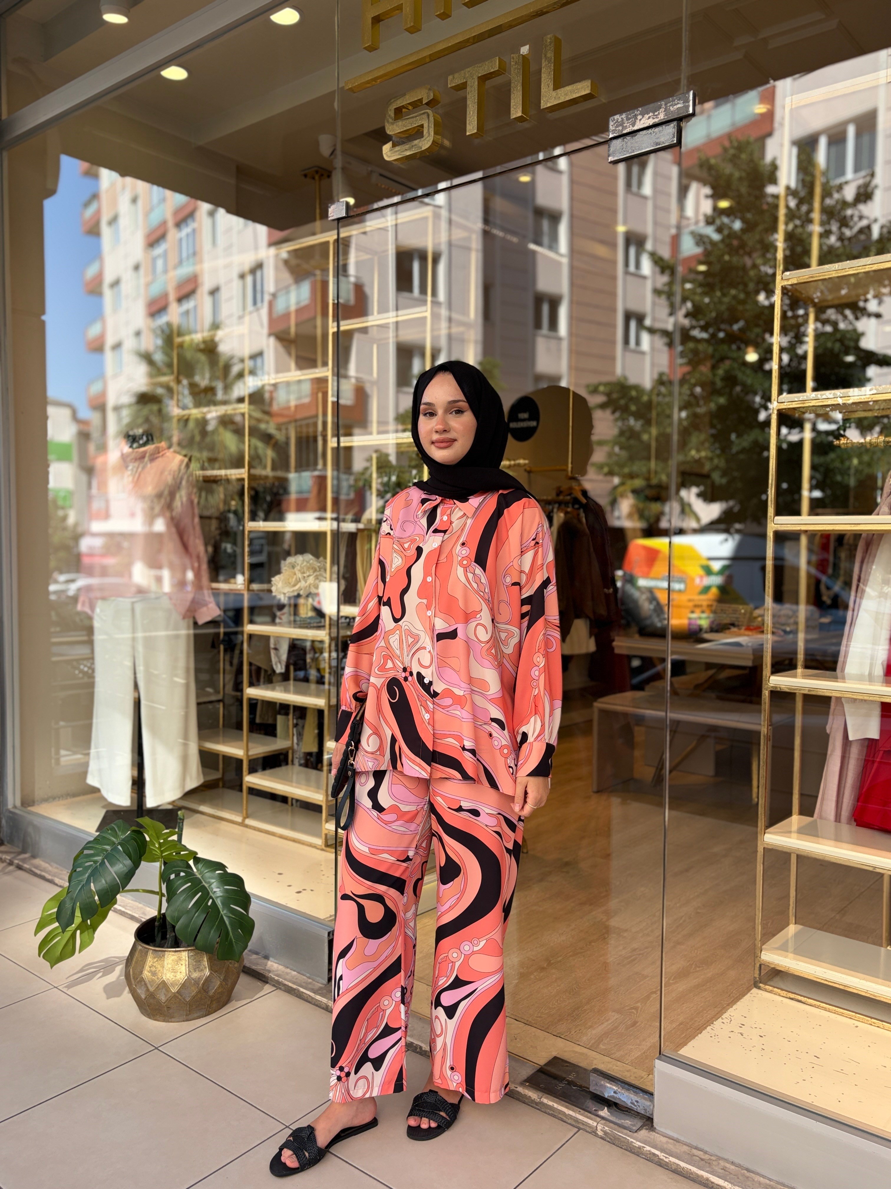 LİORA DESENLİ TAKIM
