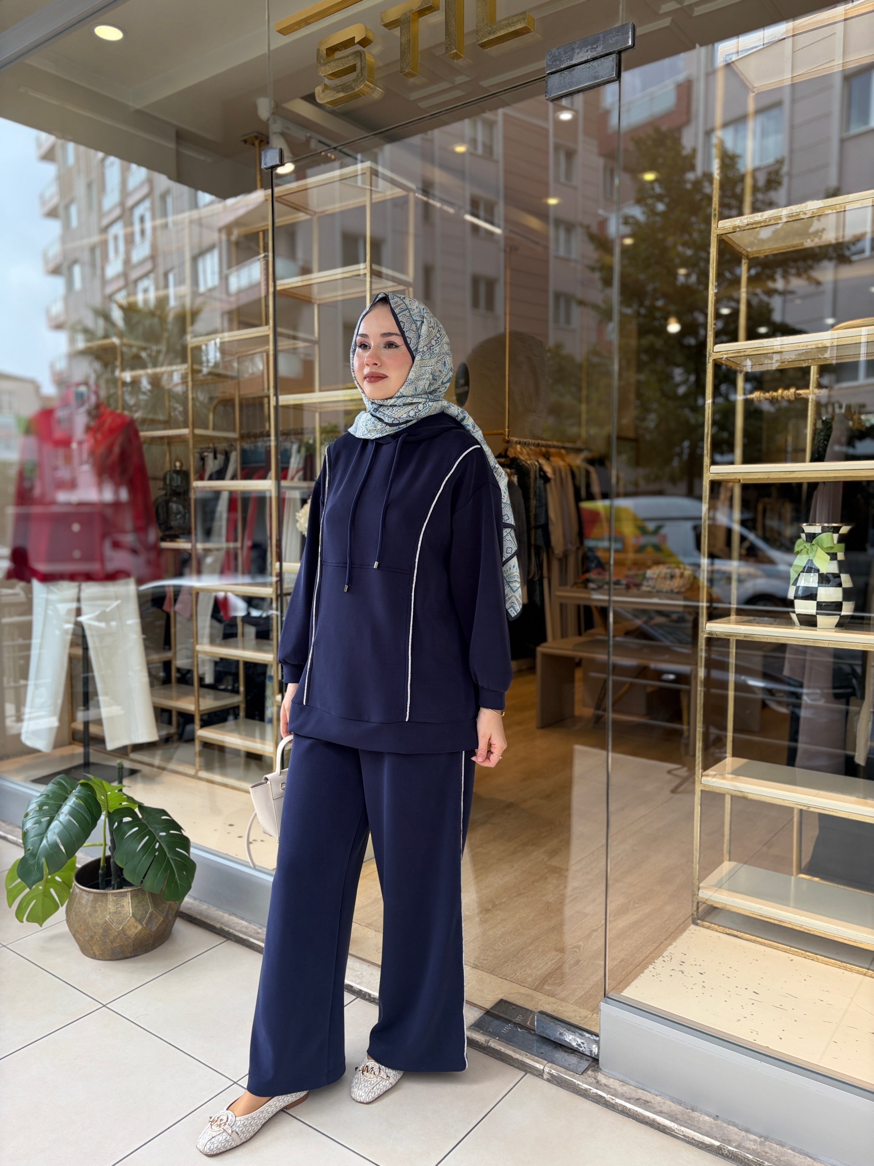 NUSS 1051 GÜMÜŞ ŞERİT DETAYLI TAKIM LACİVERT 