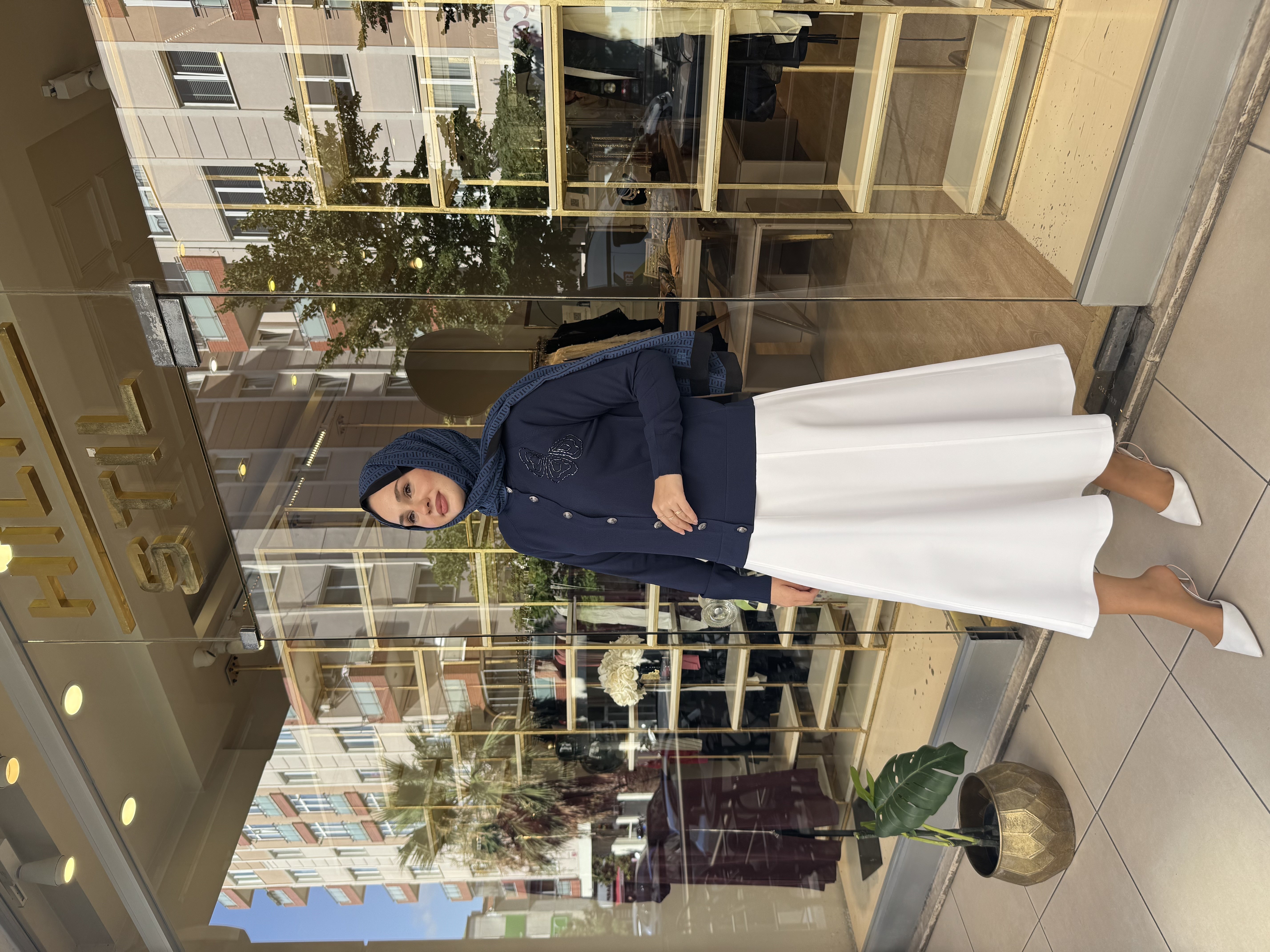 OMZU MOTİFLİ HIRKA LACİVERT