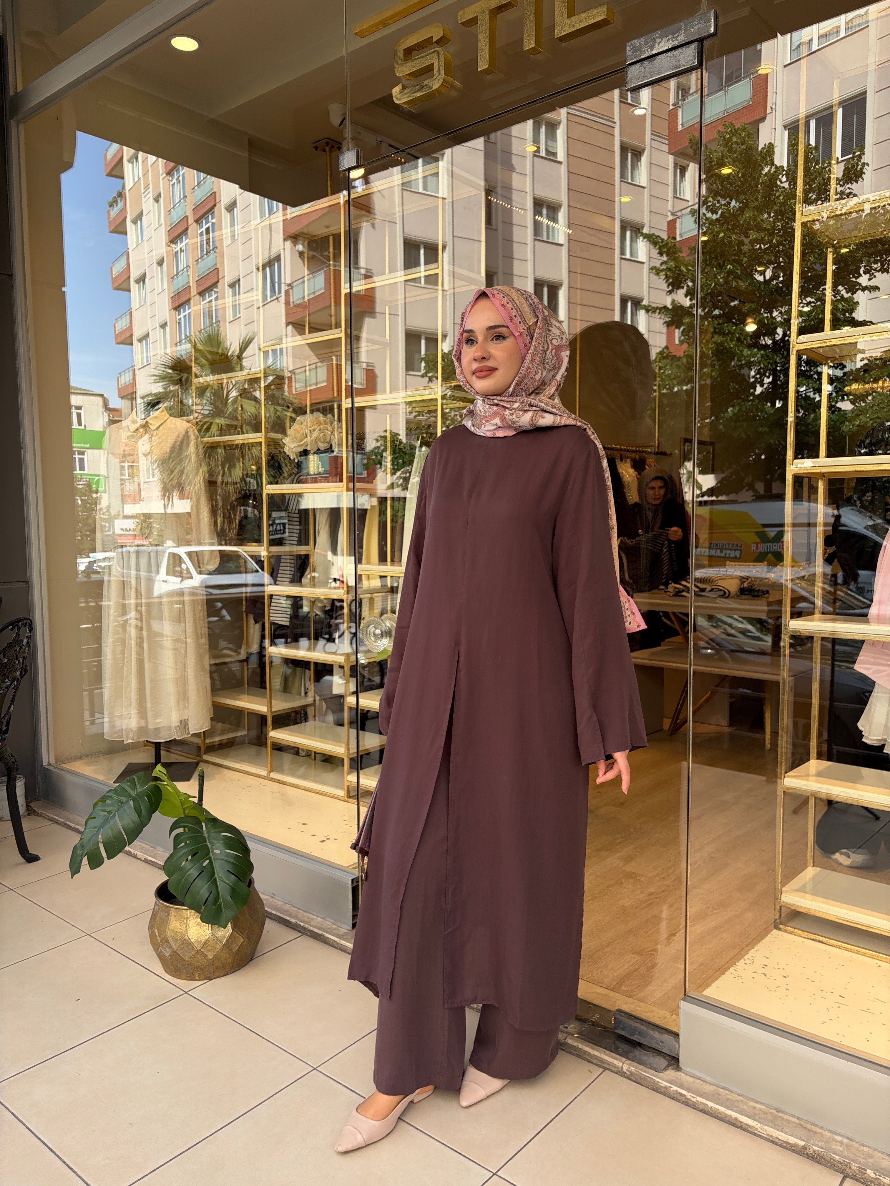 VERENİCO PANTOLONLU TAKIM MÜRDÜM