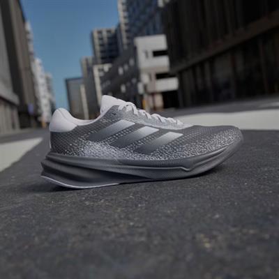 Adidas Supernova Stride Kadın Yol Koşusu Ayakkabısı