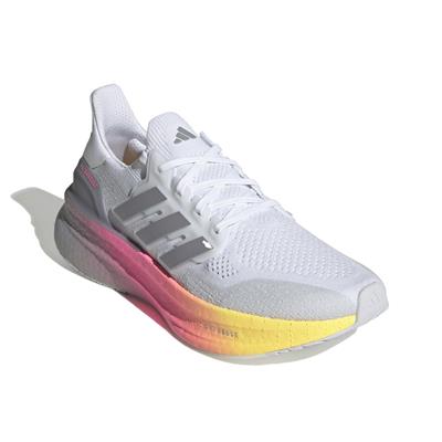 Adidas Ultraboost 5 Kadın Yol Koşusu Ayakkabısı