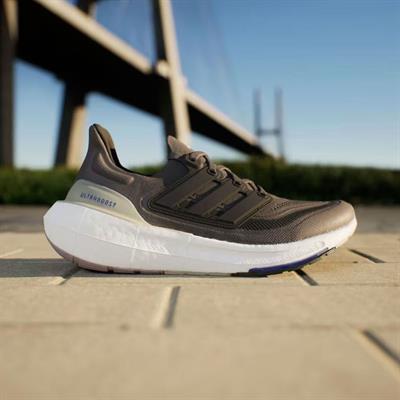 Adidas Ultraboost Light Yol Koşusu Ayakkabısı