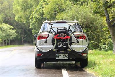 Buzz Rack Pilot 4X4 Stepne Üstü Bisiklet Taşıyıcı