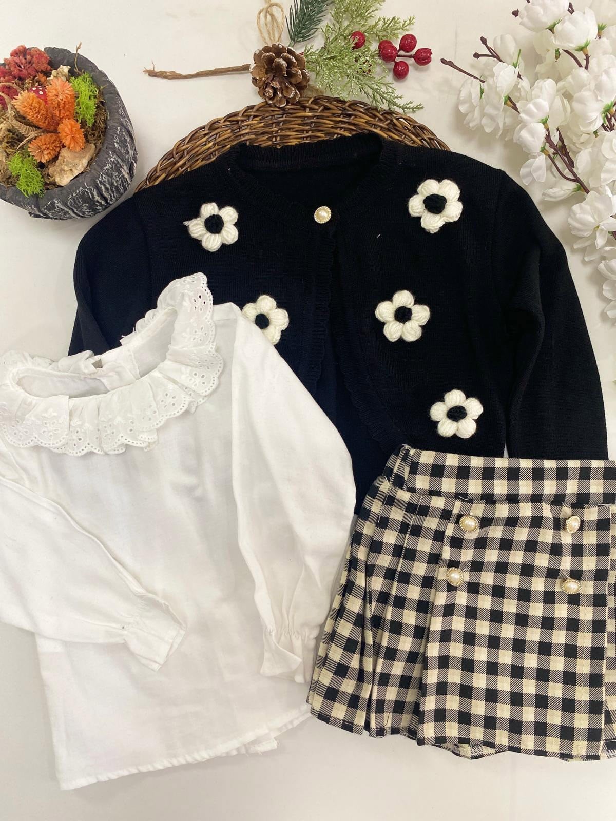 Papatyalı Triko 3lü Takım Siyah (2-5 Yaş)