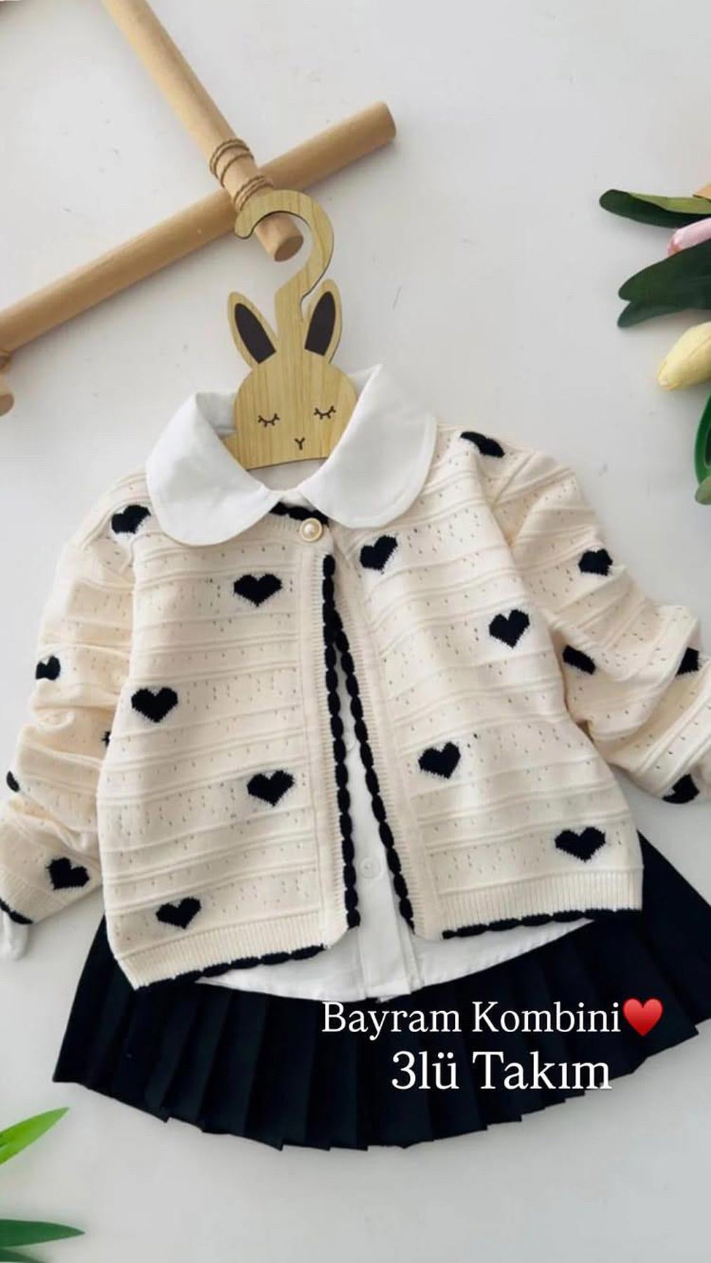 Kalpli Triko 3lü Takım Krem (6-9 Yaş)