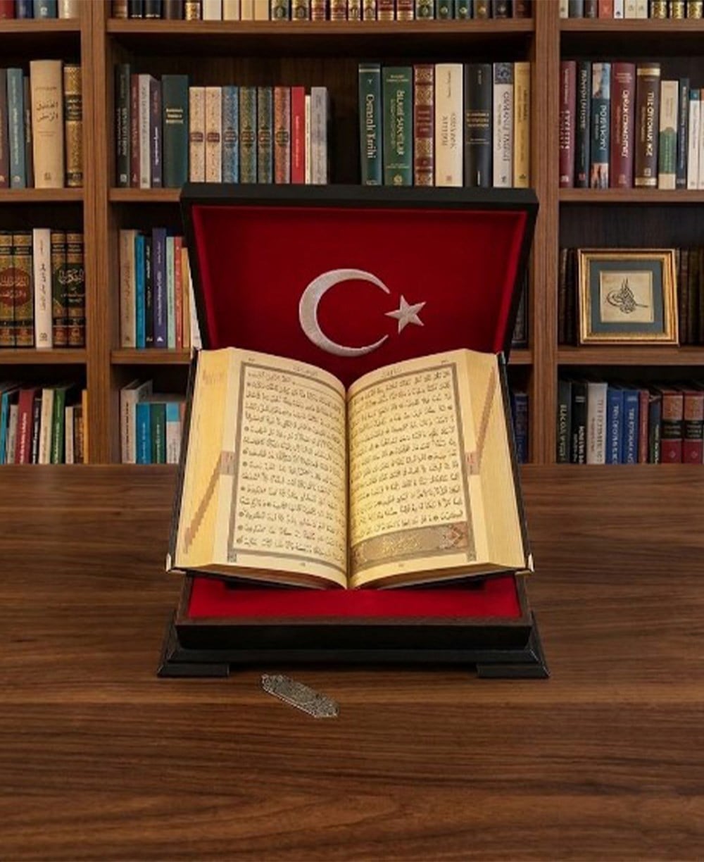 Ahşap Kutulu Kuran'ı Kerim Türk Bayraklı Hafız Boy