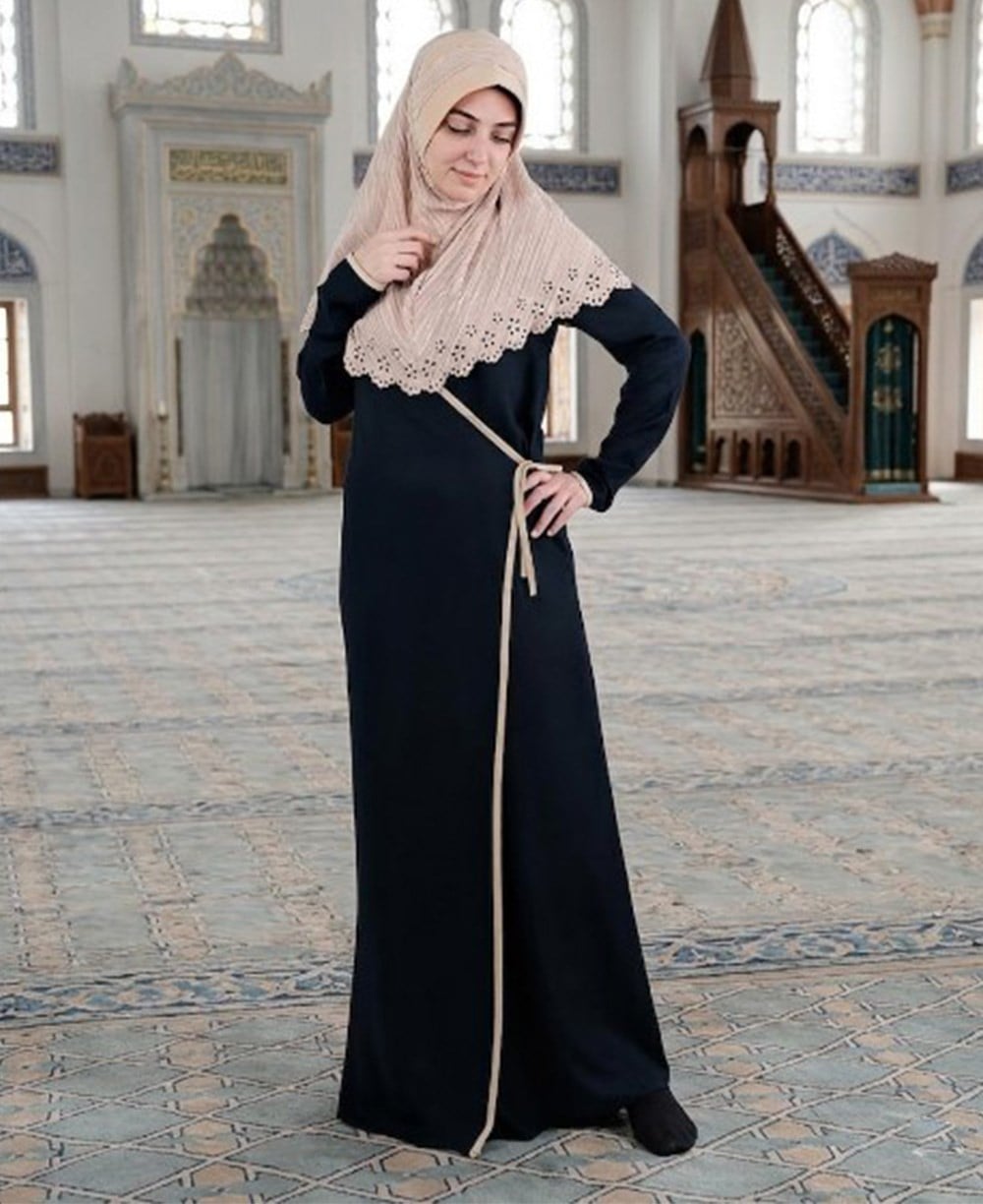 Pamuk Viskonlu Lacivert Desensiz Yandan Bağlamalı Namaz Elbisesi