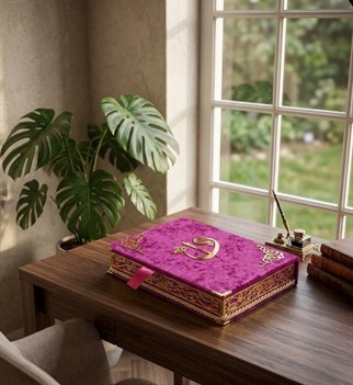 Babalar Günü Hediyesi Kadife Kutulu Orta Boy Sırmalı Kuran Fuşya