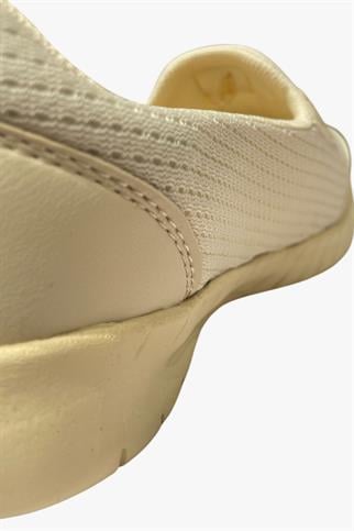 Bej Günlük Rahat Ayakkabı – Hafif, Konforlu ve Hediyelik Kullanıma Uygun