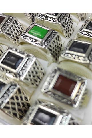 Desenli Kare Taşlı Hediyelik Erkek Yüzük 42 li