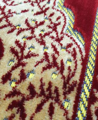 Dodya Battal Boy Kadife Çocuk Seccadesi Kırmızı