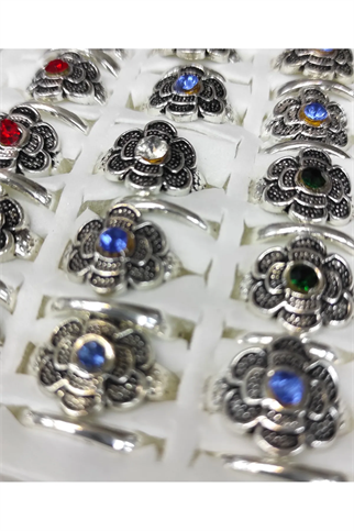 Kat Kat Çiçekli Hediyelik Bayan Yüzük 42 li