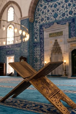 Selçuklu Oymalı Ahşap Rahle (Büyük)