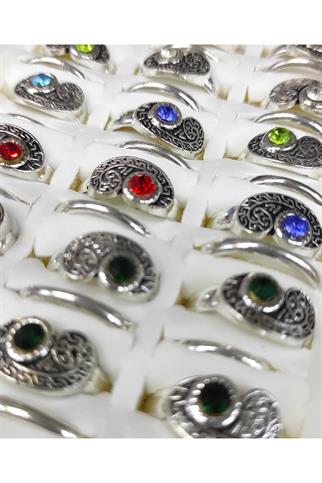 Vav Harfli Taşlı Hediyelik Kadın Yüzük 42 li