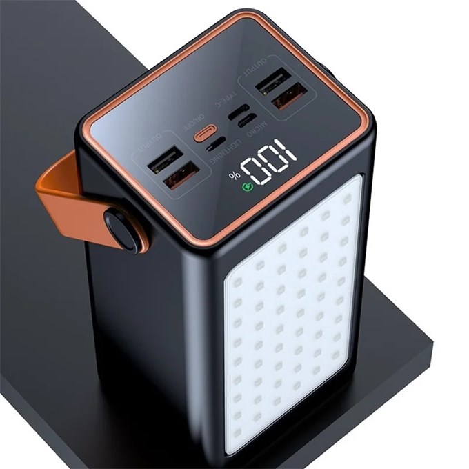  50.000mAh 22.5W Hızlı Şarj, 4 USB Çıkışlı, LCD Göstergeli Kordonlu Taşınabilir Kamp Işıklı Powerbank 