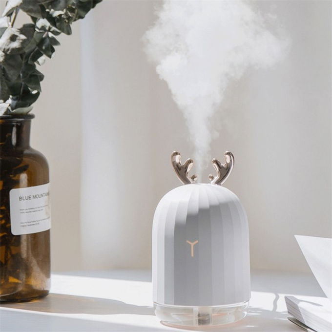 Kuru Ortamı Nemlendiren Geyikli Led Işıklı Hava Nemlendirici Buhar Makinesi Lovely Humidifier